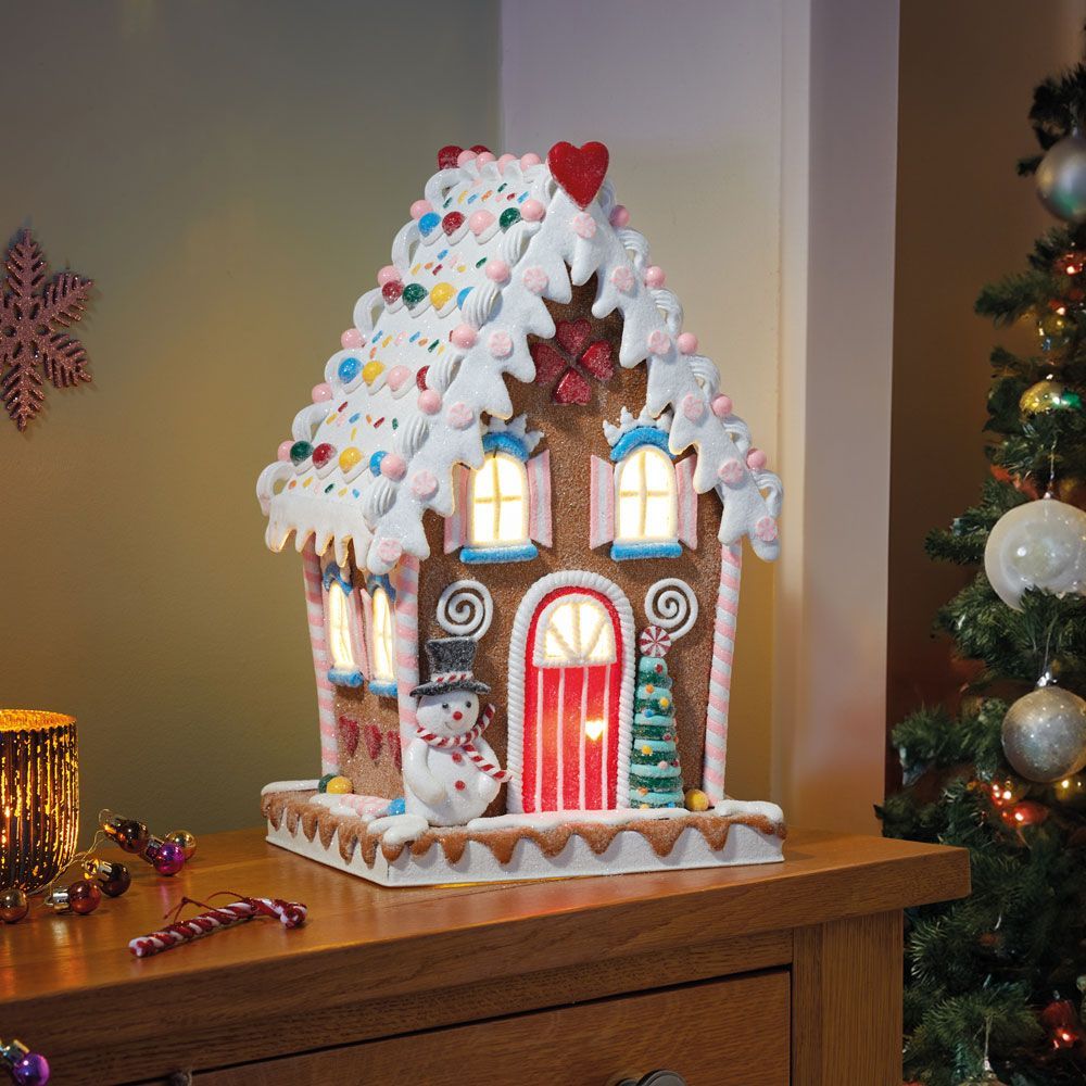 Gingerbread Illuminated Claydough Candy Lodge 34cm