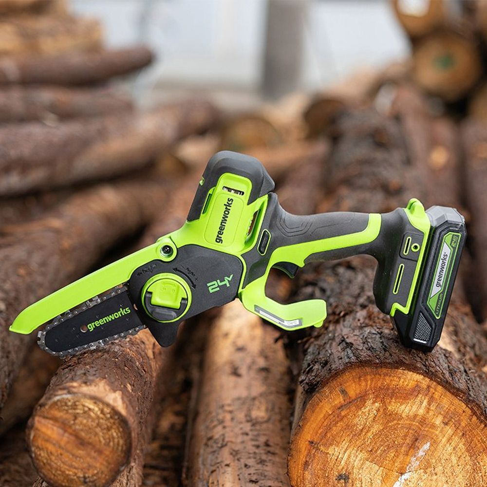 Greenworks 24V Mini Chainsaw With 2Ah Battery & 2Ah Charger