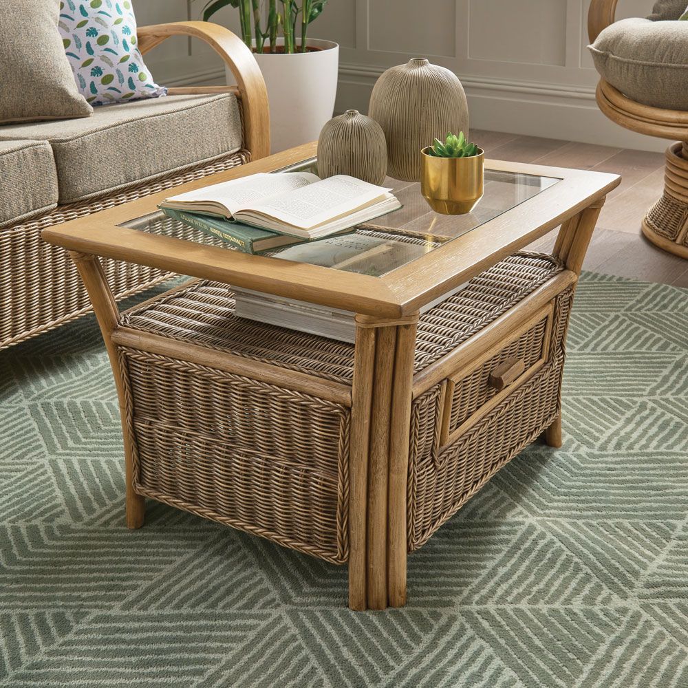 Daro Waterford Coffee Table | British Garden Centres