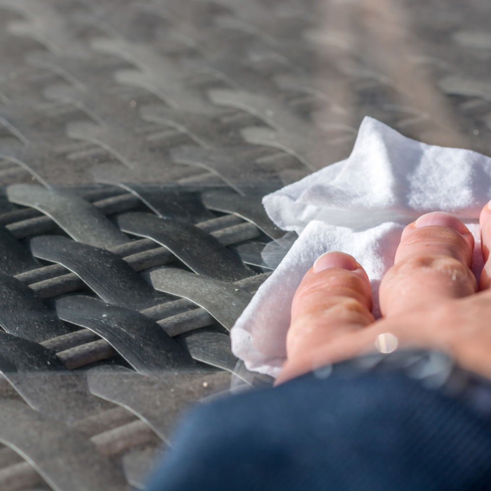 Cleaning Tabletop